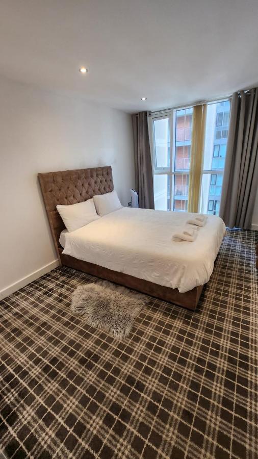 Luxury 2 Bed Apartment Excel Londres Extérieur photo